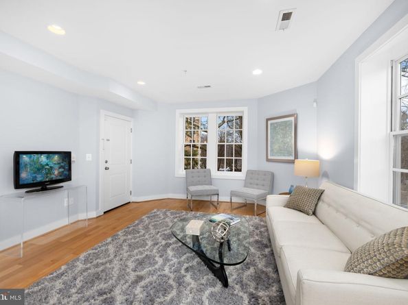 2359 Ashmead Place NW 3, Washington DC 20009