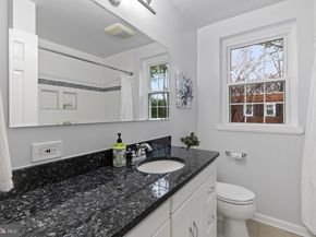 4628 31st Road S, Arlington VA 22206