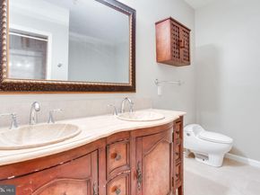 1245 18TH Street NE 2, Washington DC 20002