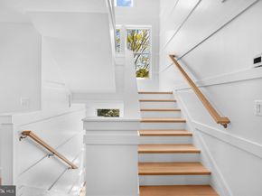 4892 Macarthur Boulevard NW, Washington DC 20007