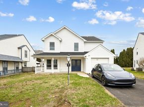 38 Magnolia Place, Philadelphia PA 19115