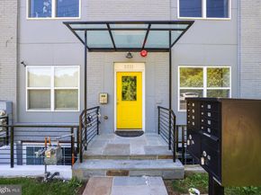 2221 M Street NE PH1, Washington DC 20002