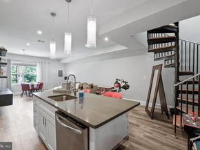 2221 M Street NE PH1, Washington DC 20002