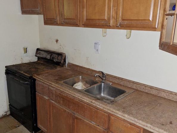 2720 N Hicks Street, Philadelphia PA 19132