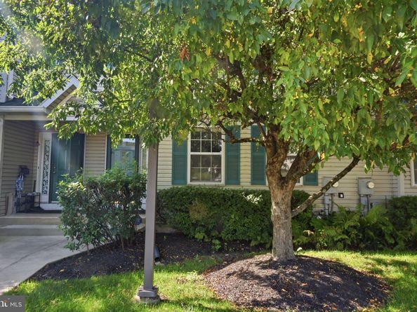 114 Yorkshire Way, Hatboro PA 19040