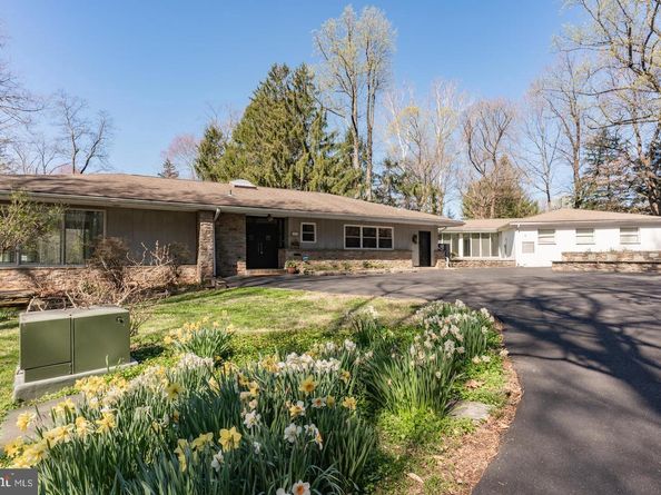 1211 E Butler Pike, Ambler PA 19002