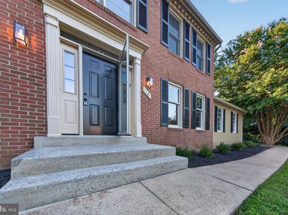 1101 Sugar Maple Lane, Herndon VA 20170