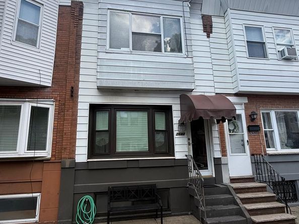 2642 S Iseminger Street, Philadelphia PA 19148