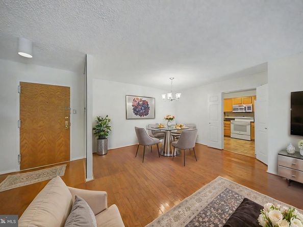 1800 Old Meadow Road UNIT 920, Mclean VA 22102