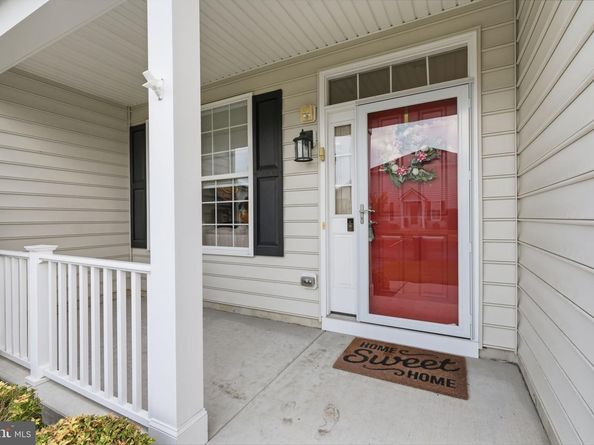240 E Mission Lane Lane E 240, Levittown PA 19054
