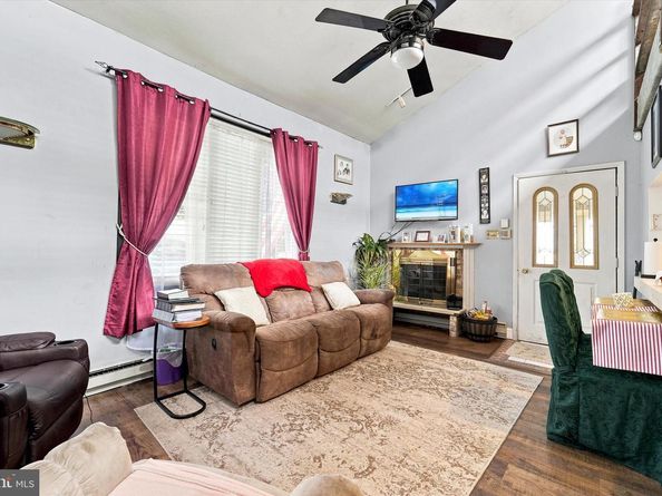 9209 Hegerman Street, Philadelphia PA 19114