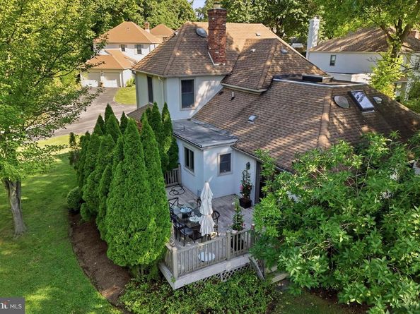 19 Highfield Lane, Wayne PA 19087