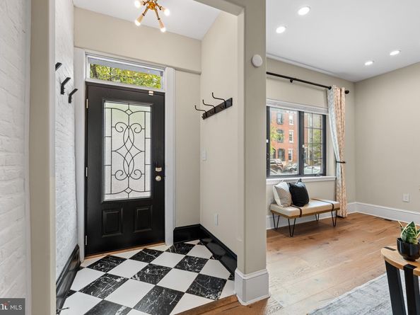 2203 Christian Street, Philadelphia PA 19146