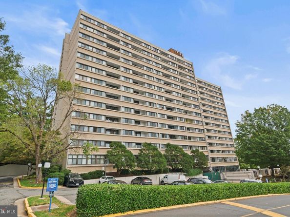 5911 Edsall Road 711, Alexandria VA 22304