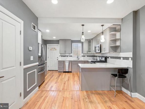 2504 Manton Street, Philadelphia PA 19146