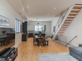 800 S 19TH Street, Philadelphia PA 19146