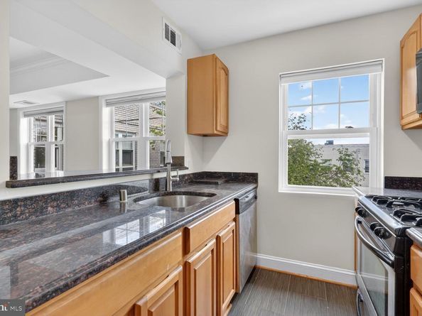 3868 9TH Street SE 301, Washington DC 20032