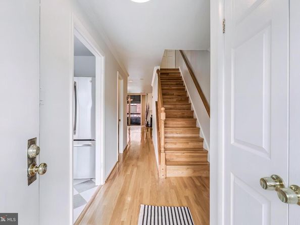 1763 S Hayes Street 2, Arlington VA 22202