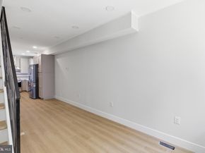 1511 W Flora Street, Philadelphia PA 19121