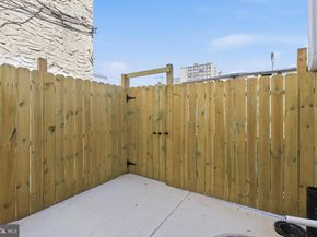 1511 W Flora Street, Philadelphia PA 19121