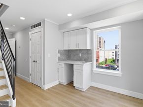 1511 W Flora Street, Philadelphia PA 19121