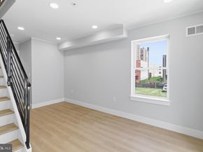 1511 W Flora Street, Philadelphia PA 19121