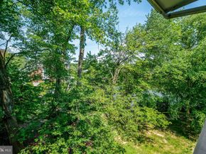 3152 Covewood Court N, Falls Church VA 22042