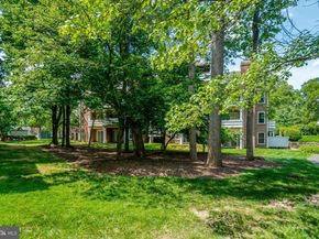 3152 Covewood Court N, Falls Church VA 22042