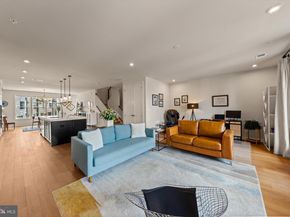 1734 Mckenna Point Drive 1608, Mclean VA 22102