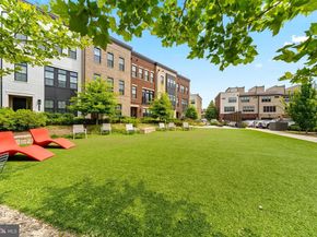 1734 Mckenna Point Drive 1608, Mclean VA 22102