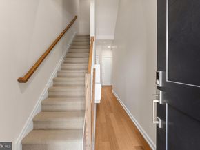1734 Mckenna Point Drive 1608, Mclean VA 22102