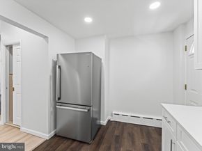 906 S Fairhill Street, Philadelphia PA 19147