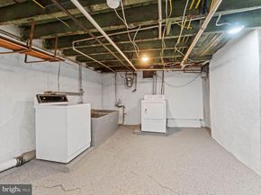 906 S Fairhill Street, Philadelphia PA 19147