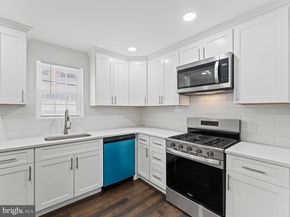 906 S Fairhill Street, Philadelphia PA 19147