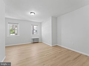 906 S Fairhill Street, Philadelphia PA 19147