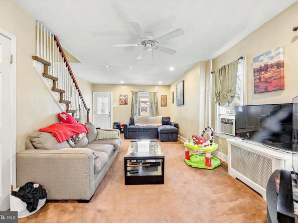 209 Amosland Road, Holmes PA 19043