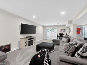 53 Griffin Way, Yardley PA 19067