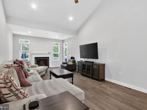 53 Griffin Way, Yardley PA 19067