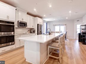 2127 Glacier Road 86, Herndon VA 20170