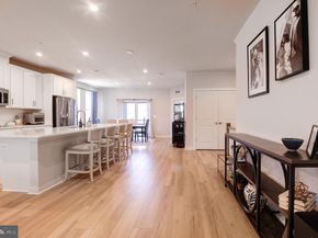 2127 Glacier Road 86, Herndon VA 20170
