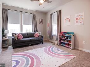 2127 Glacier Road 86, Herndon VA 20170