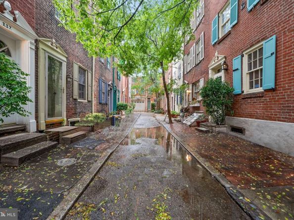 218 S Delhi Street, Philadelphia PA 19107