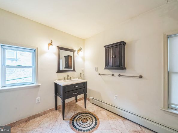 218 S Delhi Street, Philadelphia PA 19107