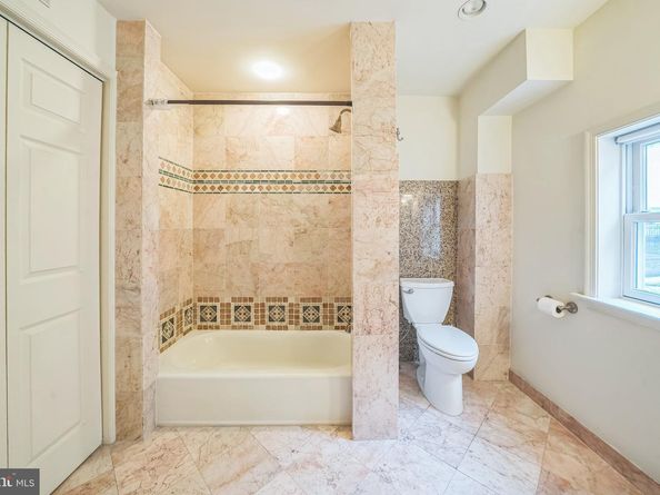 218 S Delhi Street, Philadelphia PA 19107