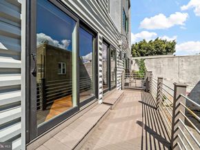 821 N 4TH Street, Philadelphia PA 19123