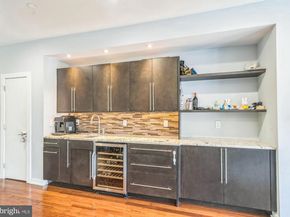 821 N 4TH Street, Philadelphia PA 19123