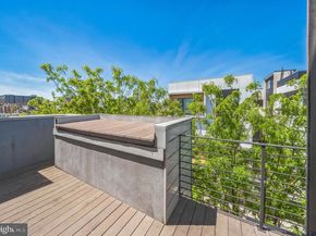 821 N 4TH Street, Philadelphia PA 19123