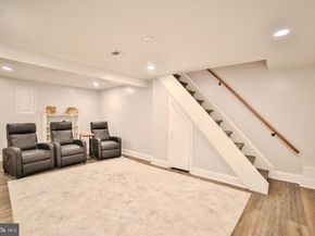 1037 Bainbridge Street, Philadelphia PA 19147