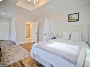1037 Bainbridge Street, Philadelphia PA 19147