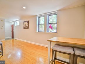 1037 Bainbridge Street, Philadelphia PA 19147